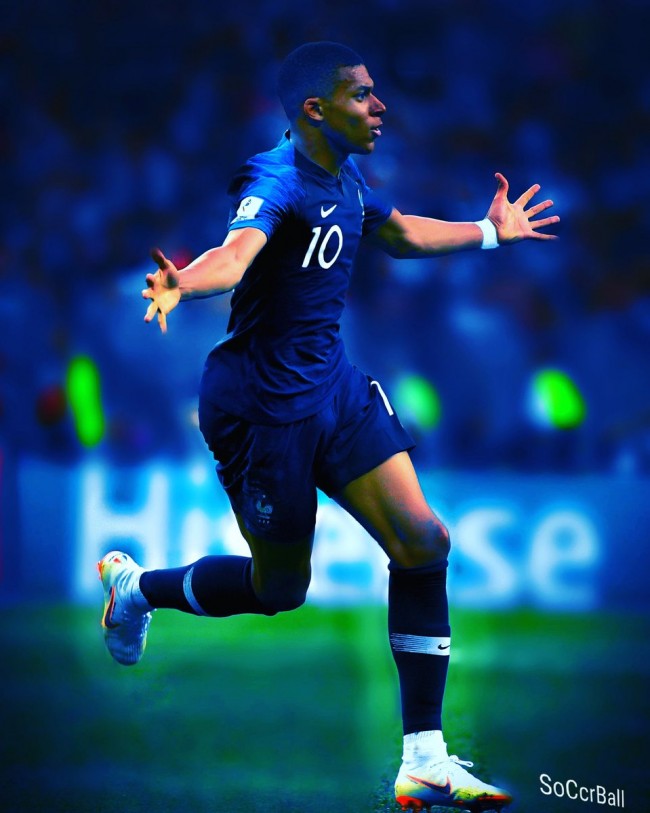 欧冠最新积分榜：拜仁取胜升至第2，利物浦第8，巴萨第14（欧冠积分榜新况：拜仁胜后跃居次席，利物浦第八，巴萨暂列第十四）